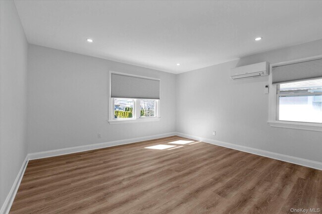 Building Photo - 71 Haven Ave