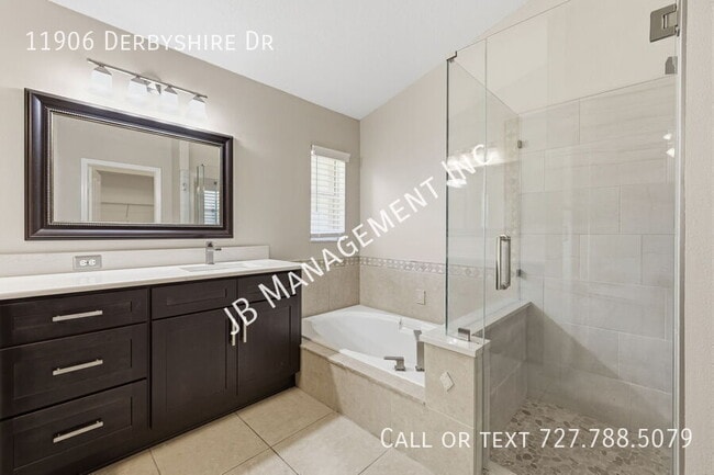 Building Photo - 11906 Derbyshire Dr