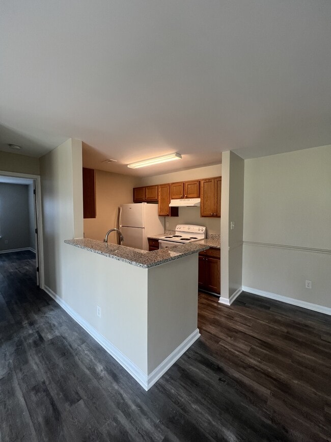 Building Photo - 8020 Tremaine Ct