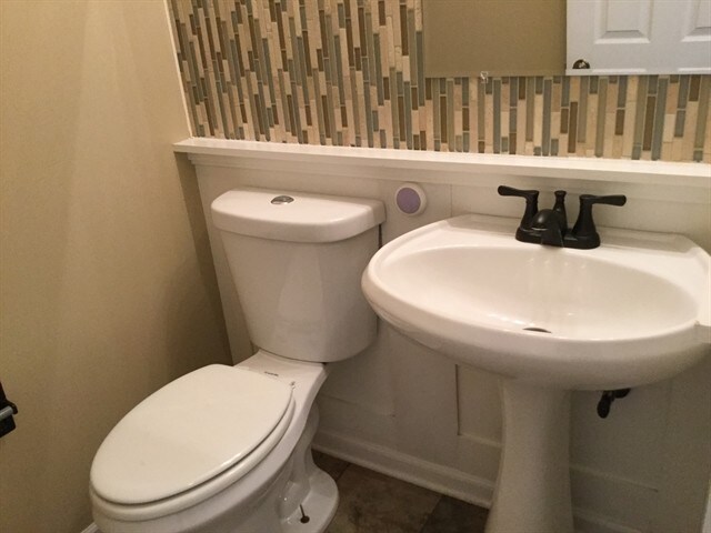 Building Photo - 13817 S Petersburg Dr