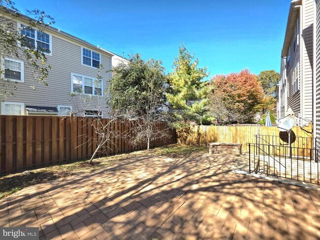 Building Photo - 8346 Middle Ruddings Dr