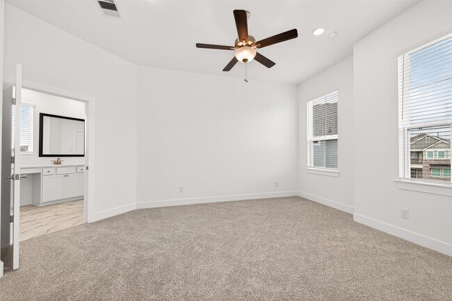 Building Photo - 21227 Teal Lovegrass Ln
