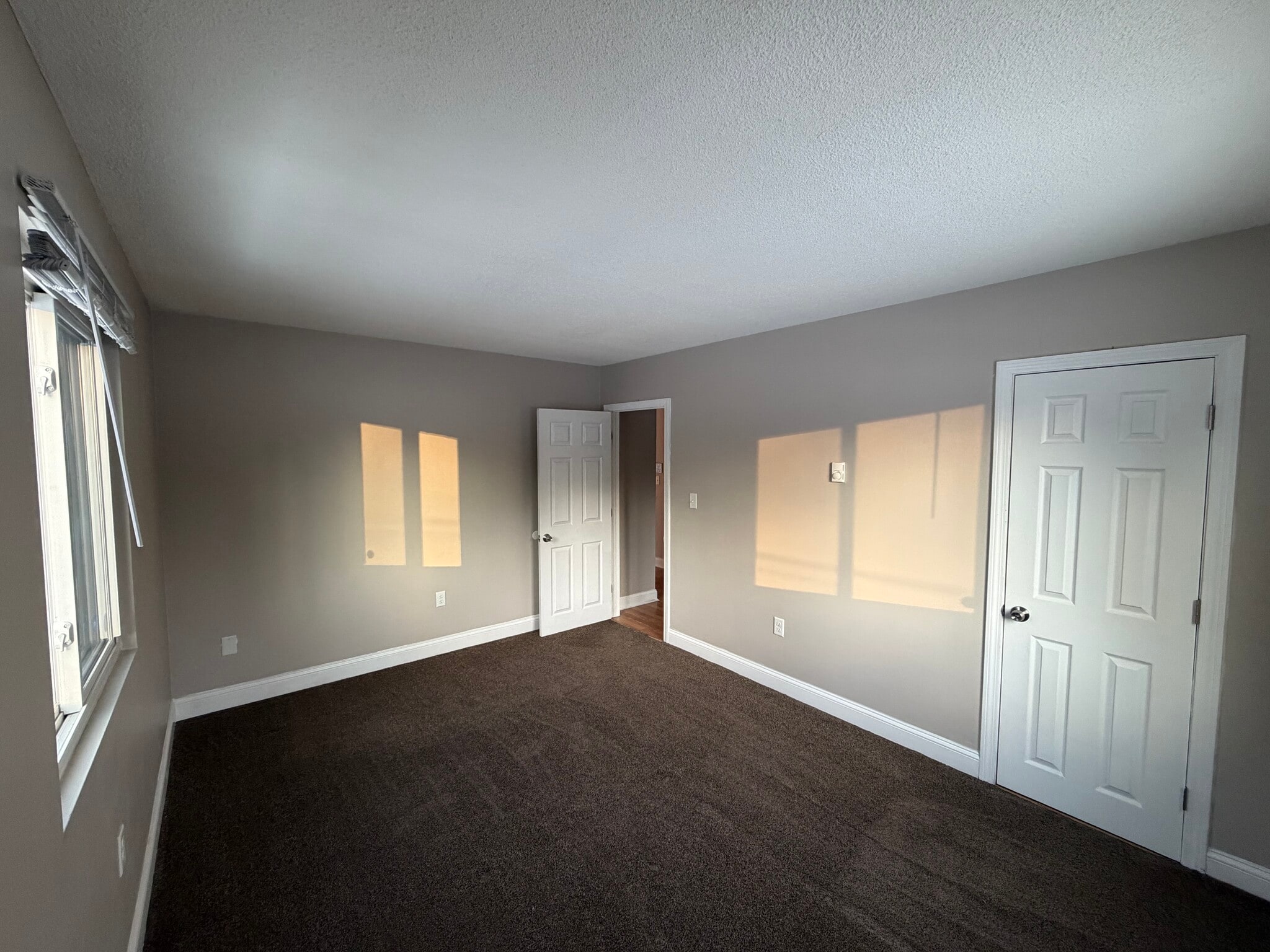 Building Photo - 25 Mercury Dr