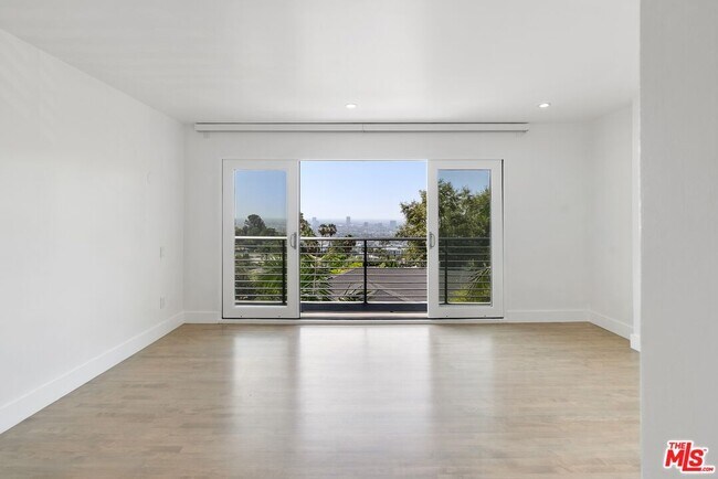 Building Photo - 1404 Devlin Dr