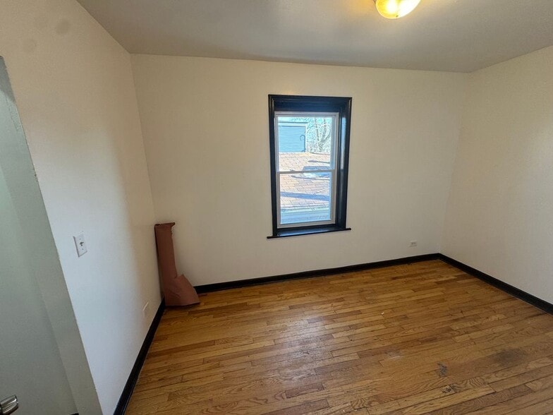 Building Photo - 4251 W Haddon Ave