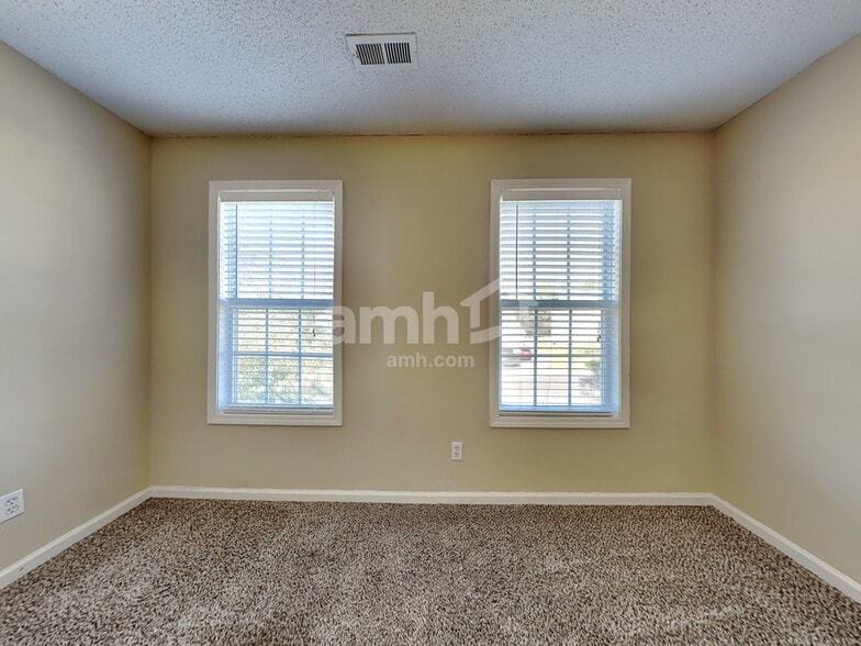 Building Photo - 6613 Ivy Stone Dr