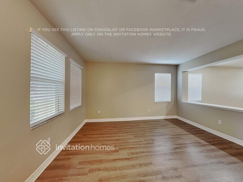 Building Photo - 11140 Running Pine Dr