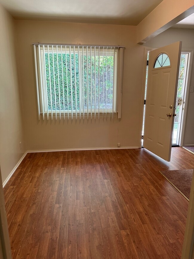 Building Photo - 515 W Foothill Blvd