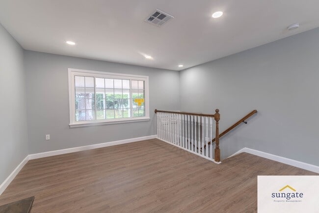 Building Photo - 11319 Harding Rd