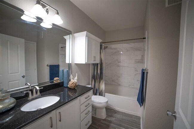 Building Photo - 5000 Culbreath Key Way