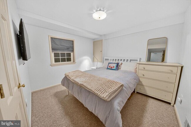 Building Photo - 5601 Beam Ct