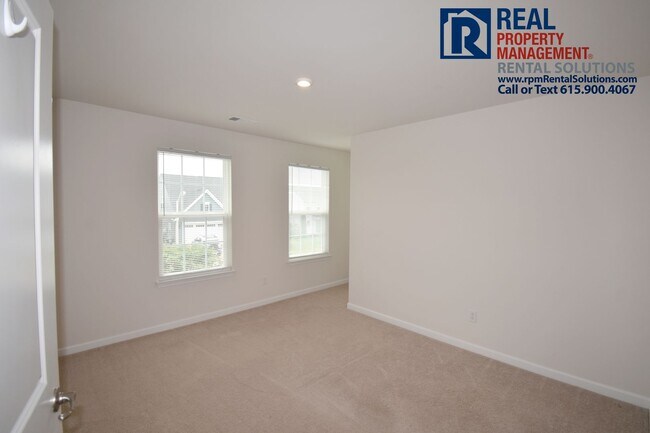 Building Photo - Gorgeous home in Three Rivers Community! N...