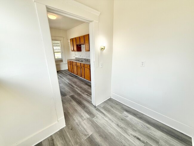 Building Photo - 921 17th St NW