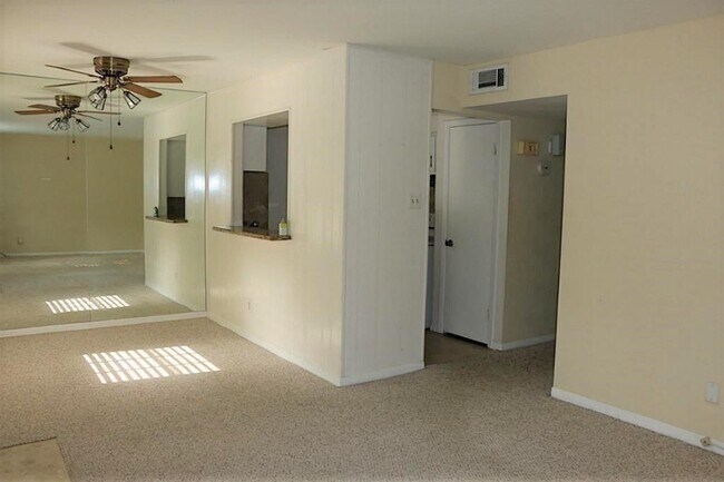 Building Photo - 9021 Gaylord Dr