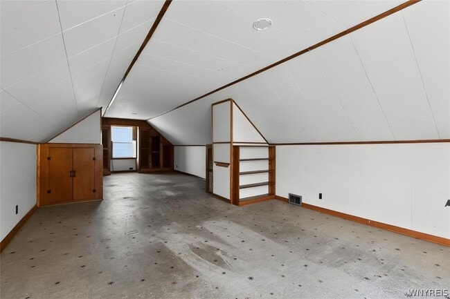 Building Photo - 420 25th St