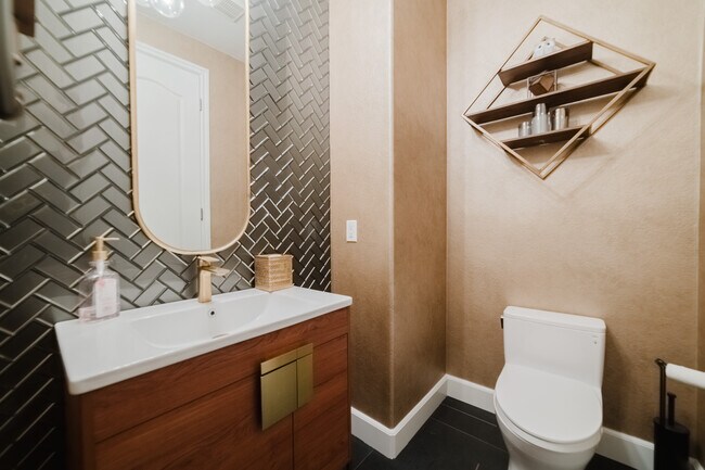 Building Photo - 7337 Corte TOMILLO