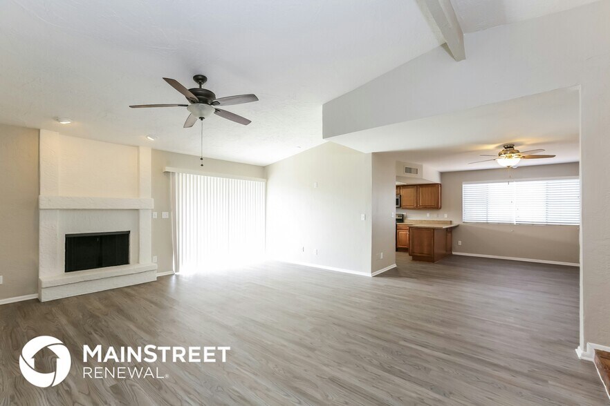 Building Photo - 4321 W Park Pl