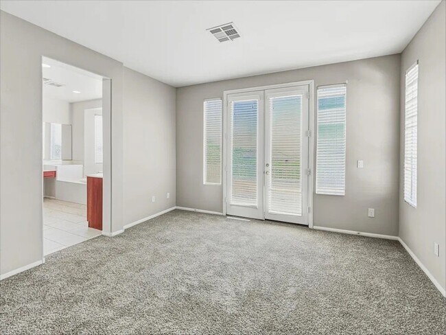 Building Photo - 3326 Chesterbrook Ct