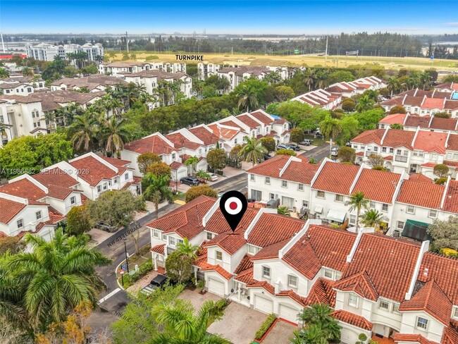 Building Photo - 4330 NW 114th Pl