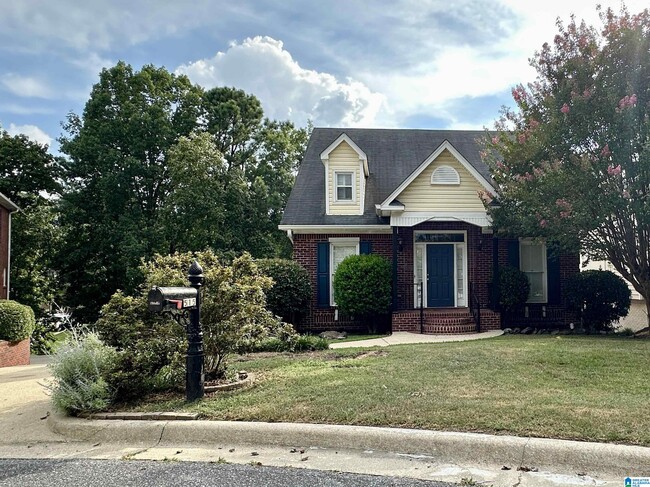 Primary Photo - 515 Meadow Ridge Cir
