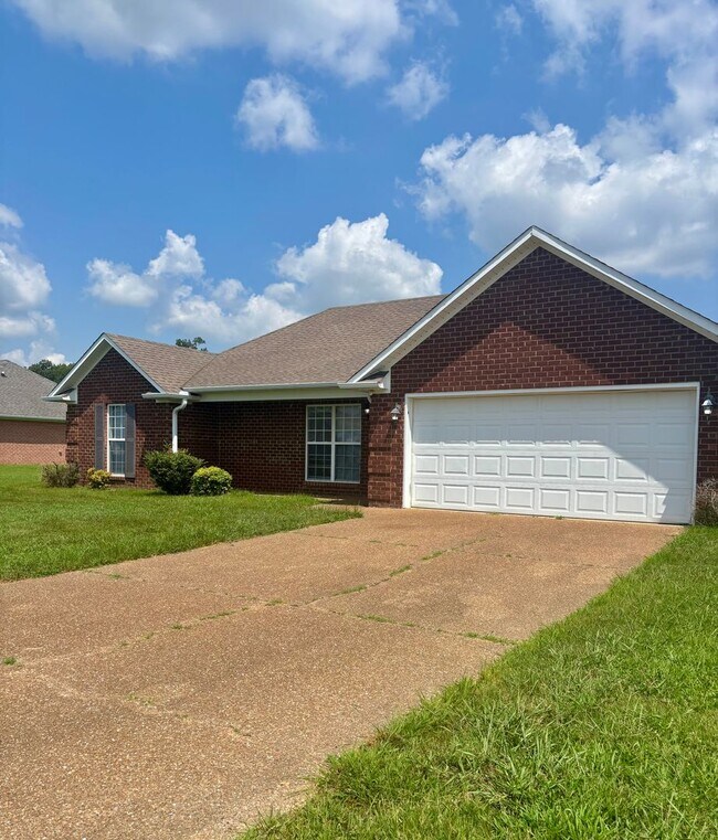 Building Photo - 3 Bedroom 2 bath  Medina Area