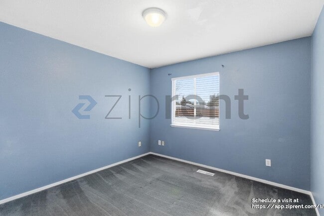 Building Photo - 6240 Klikitat Ct