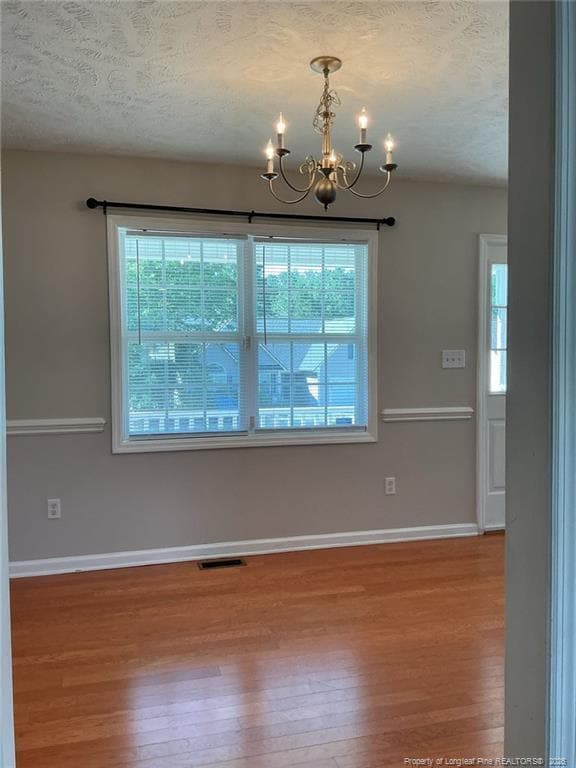 Building Photo - 4437 Scenic Pines Dr