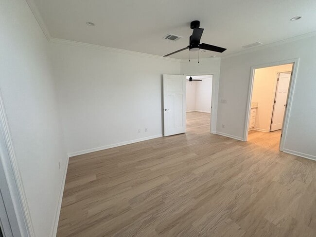 Building Photo - 1646 Voyager Dr