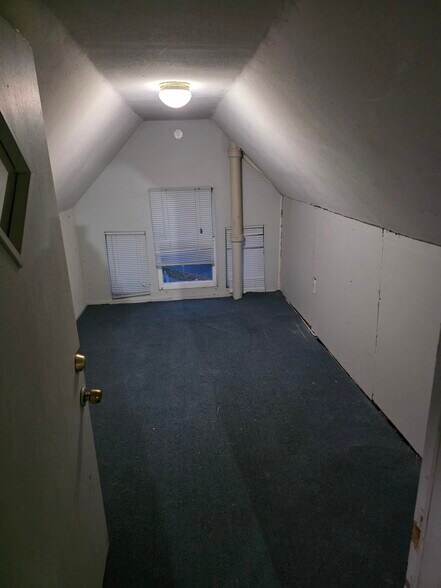 Artic - 983 Portland Ave