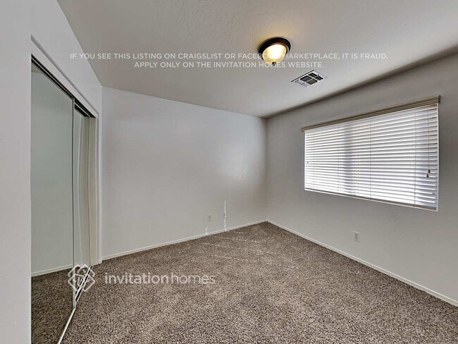 Building Photo - 5319 W Fulton St