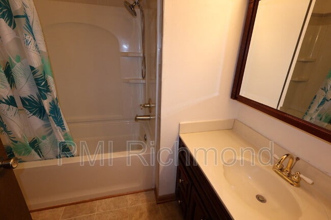 Building Photo - 15808 Tinsberry Pl