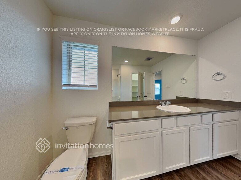 Building Photo - 24146 Laurel Farms Dr