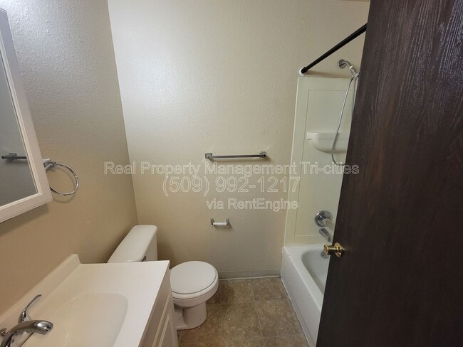 Building Photo - 218 S McKinley Pl