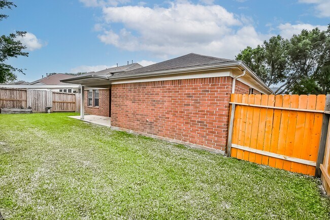 Building Photo - 23730 Ayscough Ln