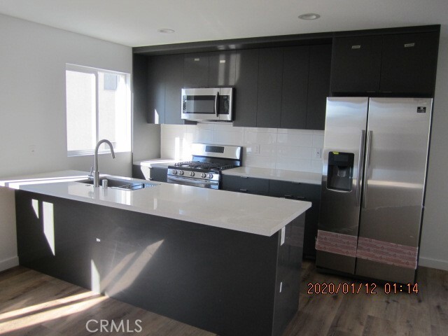 Building Photo - 14126 Sylvan St
