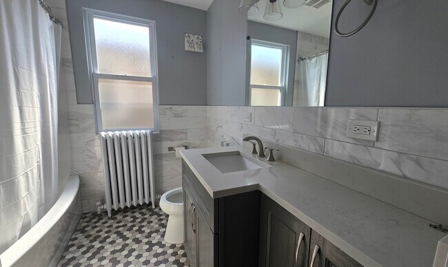 Building Photo - 4821 W George St