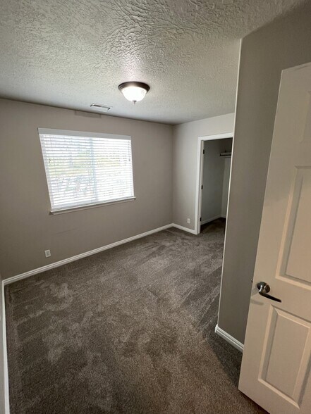 Bedroom 3 - 1251 Alpine Way