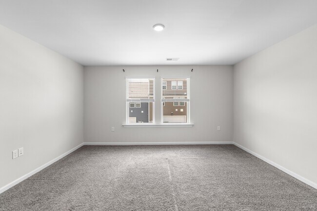 Building Photo - 2466 Hutch Ln