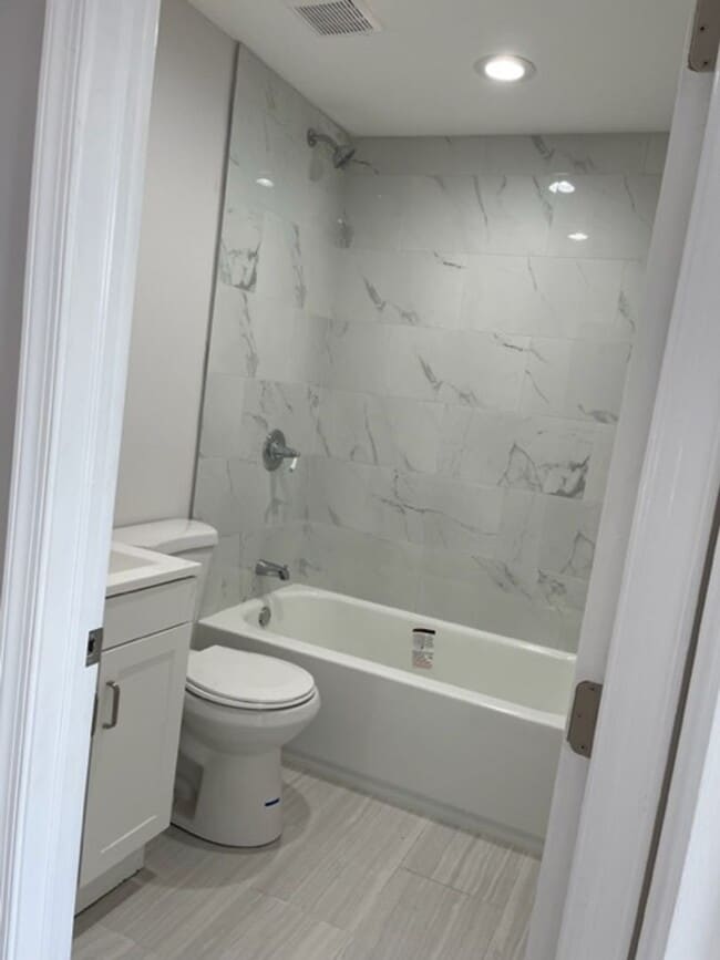 Building Photo - Beautifully Updated 3 Bedroom Home for Rent!