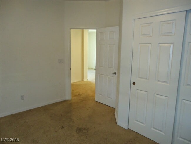 Building Photo - 4004 Daydream Bend St