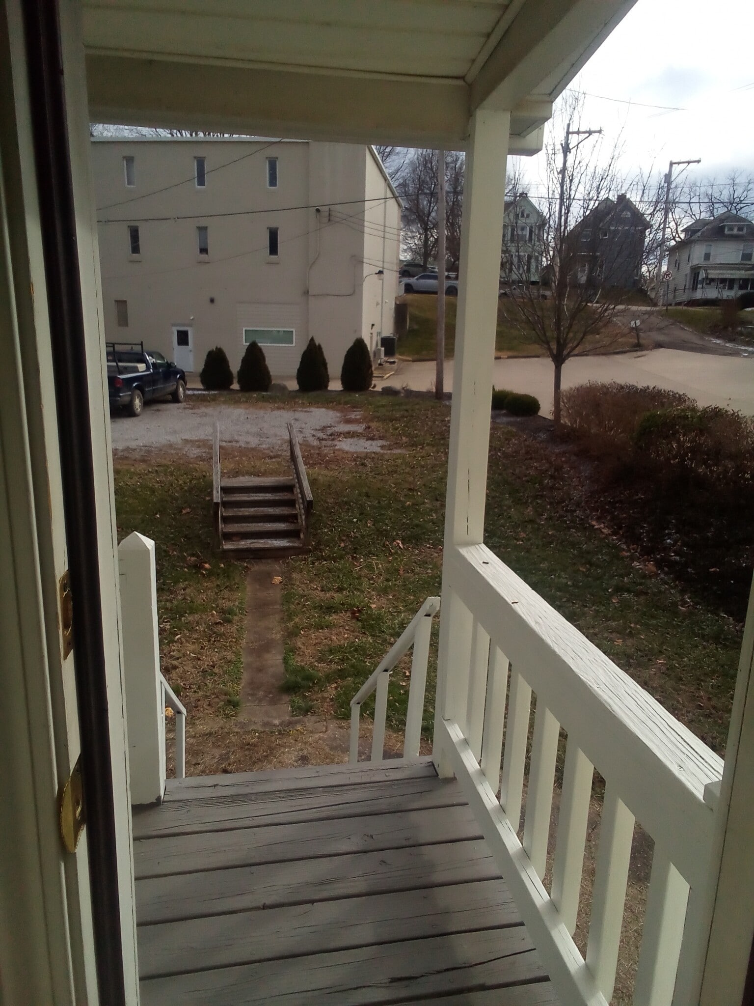 Building Photo - 914 Front St