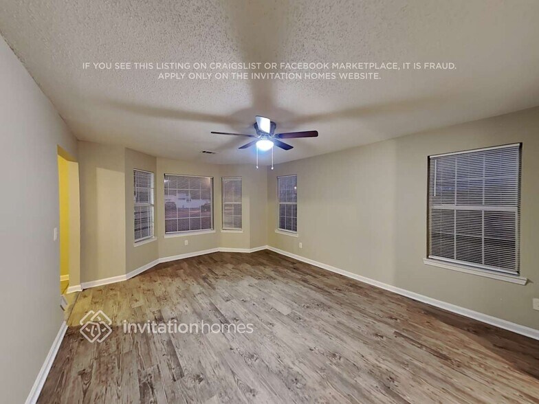 Building Photo - 6980 Greenfield Ln