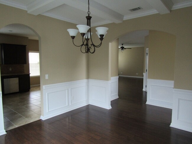 Building Photo - 908 Blane Ln