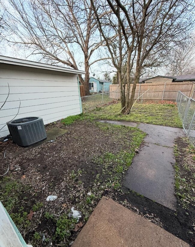 Building Photo - 133 Vandenburg Dr