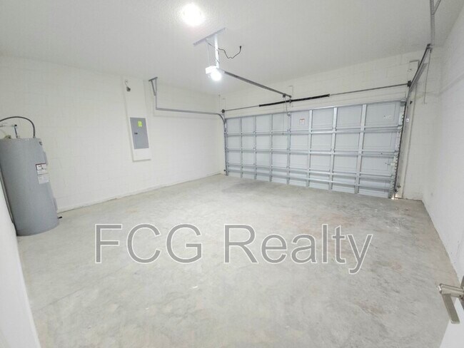 Building Photo - 1829 W Corrine St