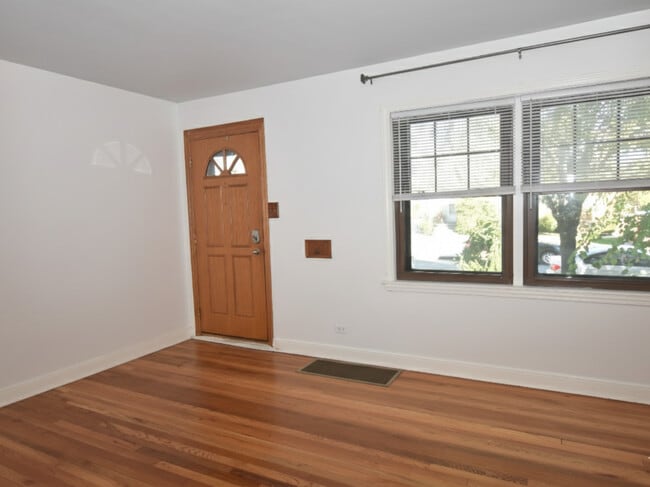 Building Photo - 5153 W 64th Pl