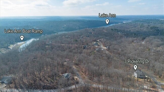 Building Photo - 3 Pickering Dr