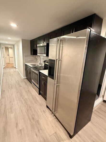 Building Photo - 37 N 63rd St