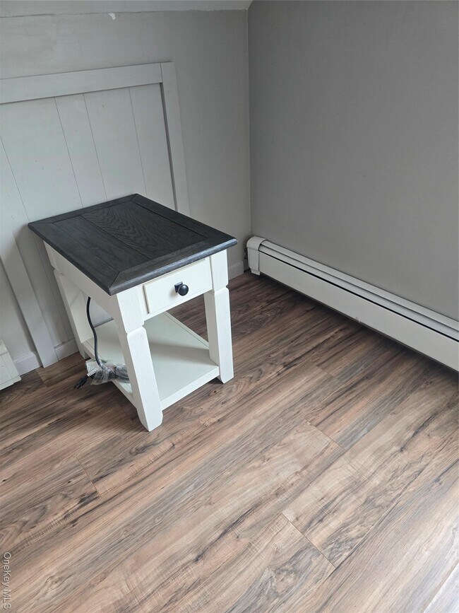 Building Photo - 375 Broadway