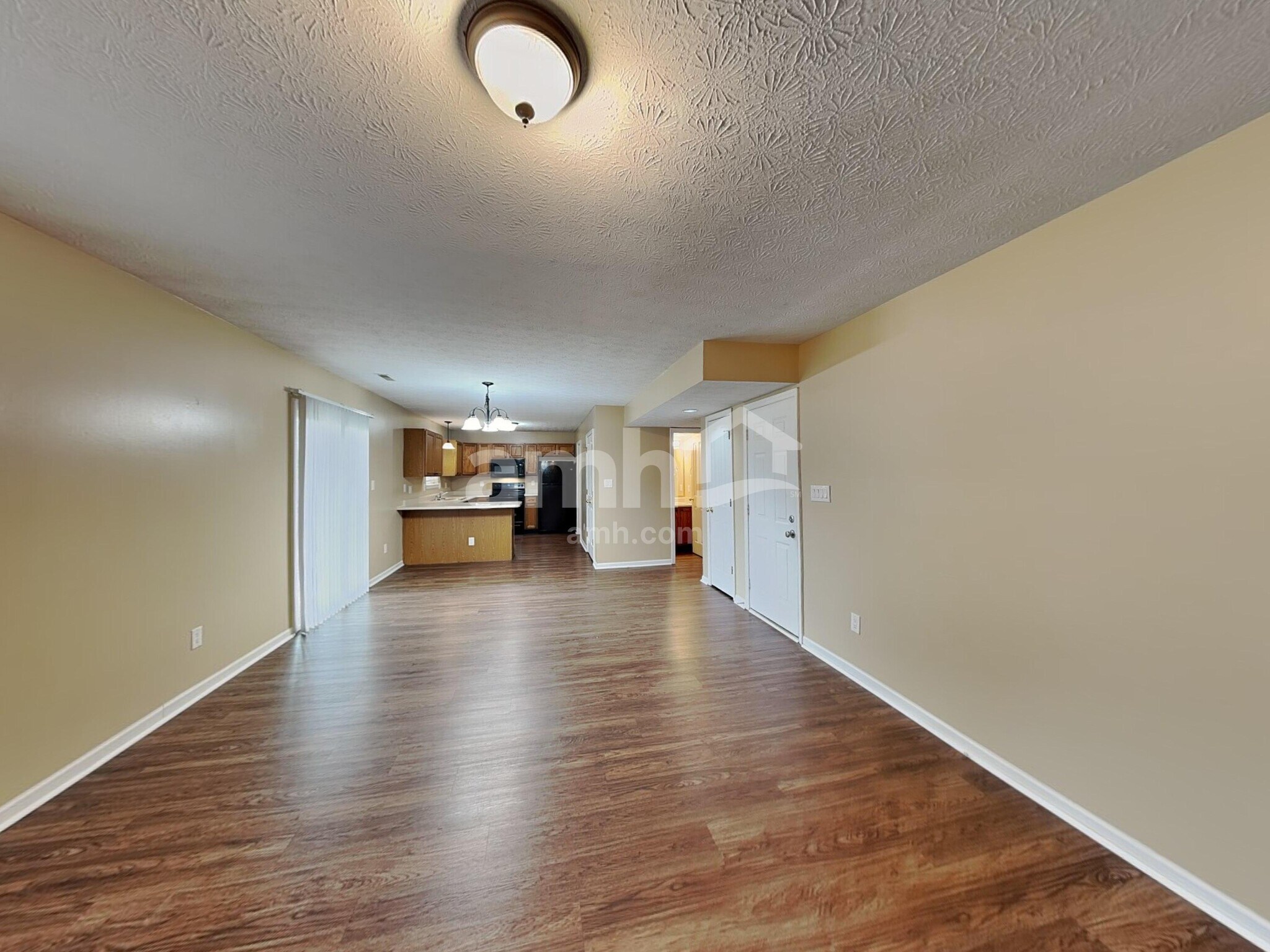 Building Photo - 127 Trails End